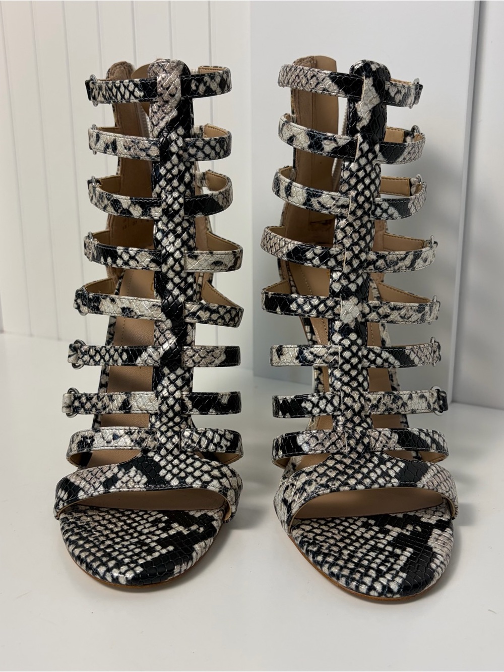 Women's Aldo Black & White Snake-Print Strappy Gladiator Heels Size US 6.5